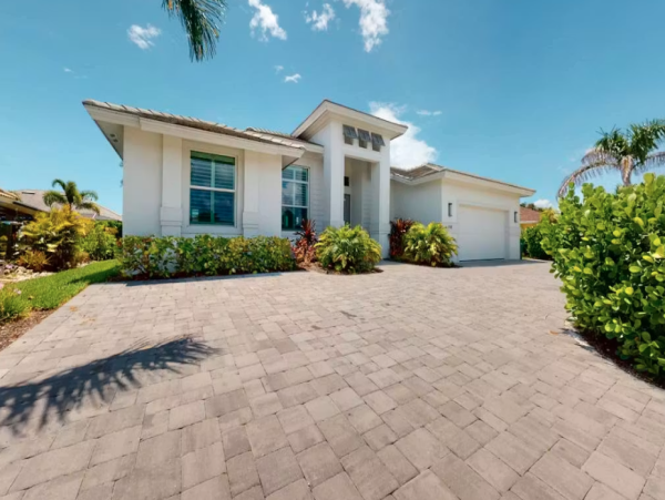 Luxury Island Retreat in Marco Island with Pool & SPA - Perfect Getaway